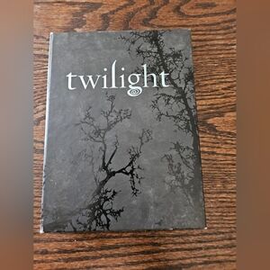 Twilight DVD set. (BIN21)